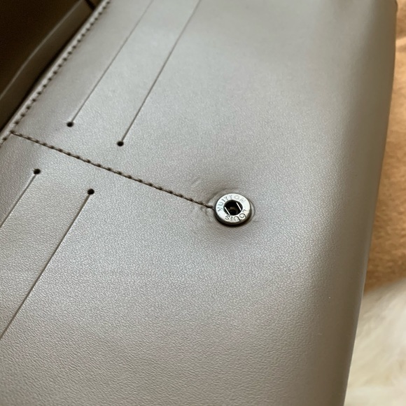 Louis Vuitton Epi Leather Honfleur Clutch Bag - Picture 15 of 15